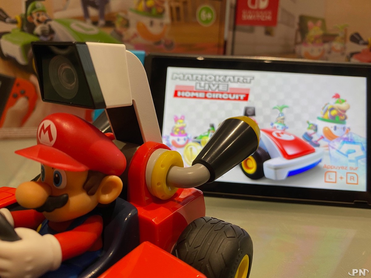 HOT WHEELS Mario Kart Aile Bowser Petite Voiture - La Poste